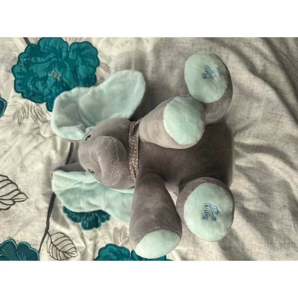 Peek a boo elephant (seam needs fixed on ear) - Picture 1 of 2